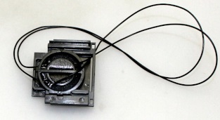 (image for) Speaker w/ Wires ( HO Thomas )
